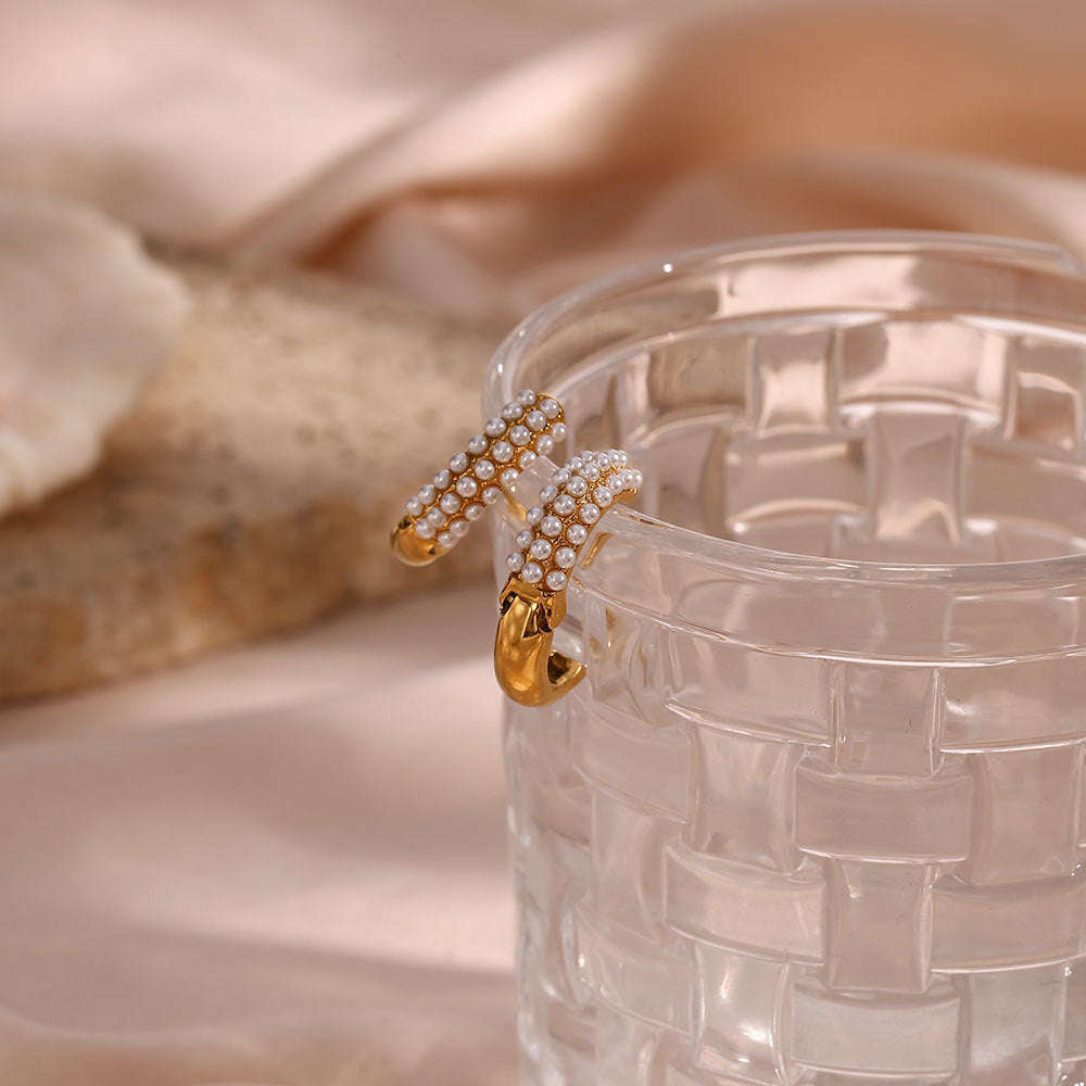 مشبك أذن من اللؤلؤ مطلي بالذهب عيار 18 قيراطًا من الفولاذ المقاوم للصدأ