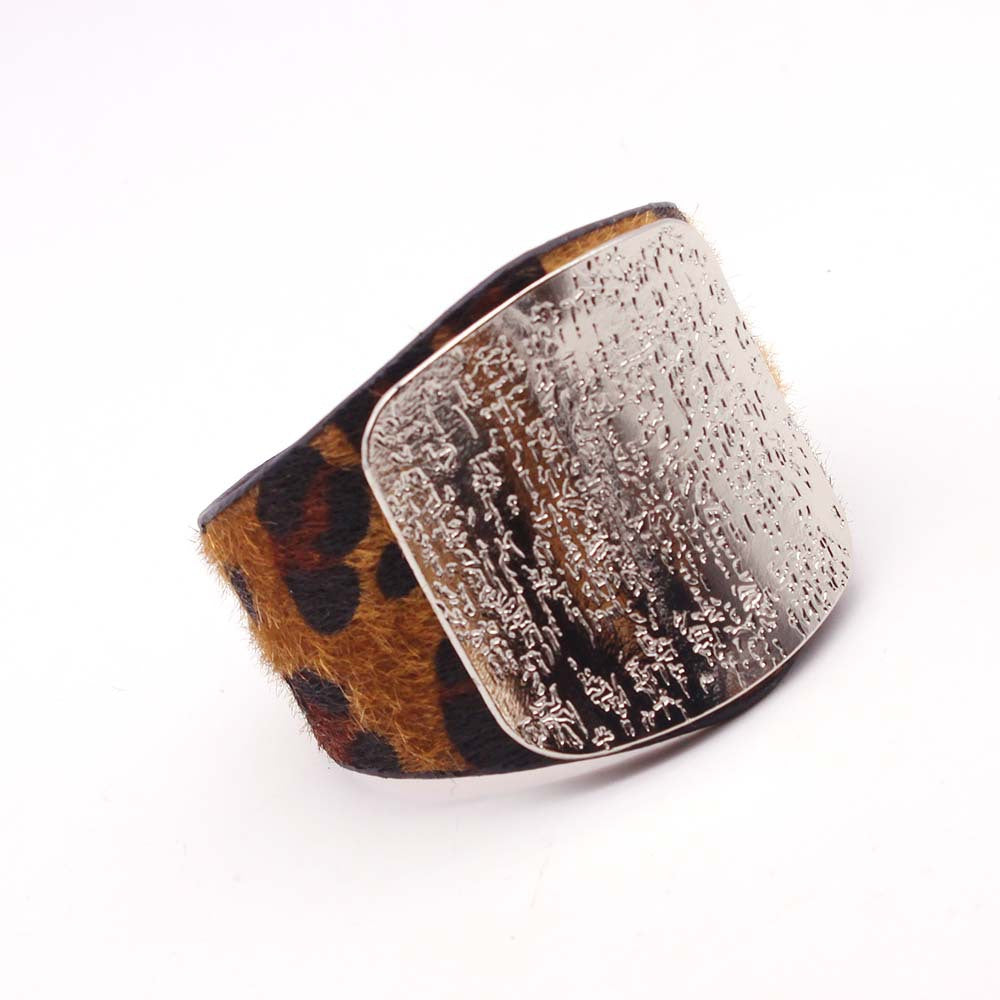 Personality Geometry Wide Horsehair Leopard Print Bangle Bracelet
