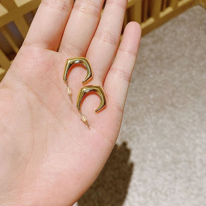 Retro geometric irregular earrings