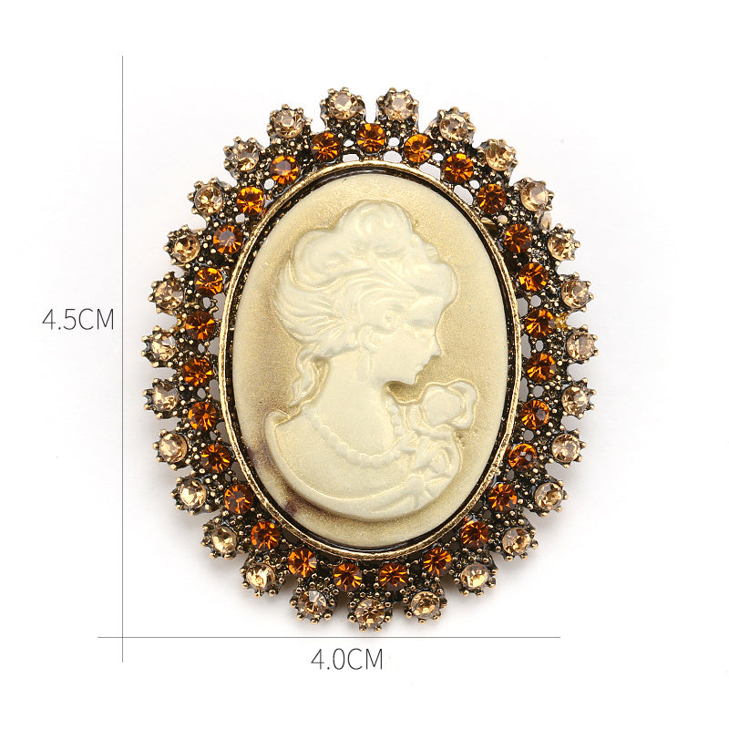 دبوس قصر ريترو دبوس نسائي مضاد للضوء على الموضة الأوروبية والأمريكية صورة رأس جميلة سترة واقية من الرياح شارة دبوس طوق دبوس مشبك