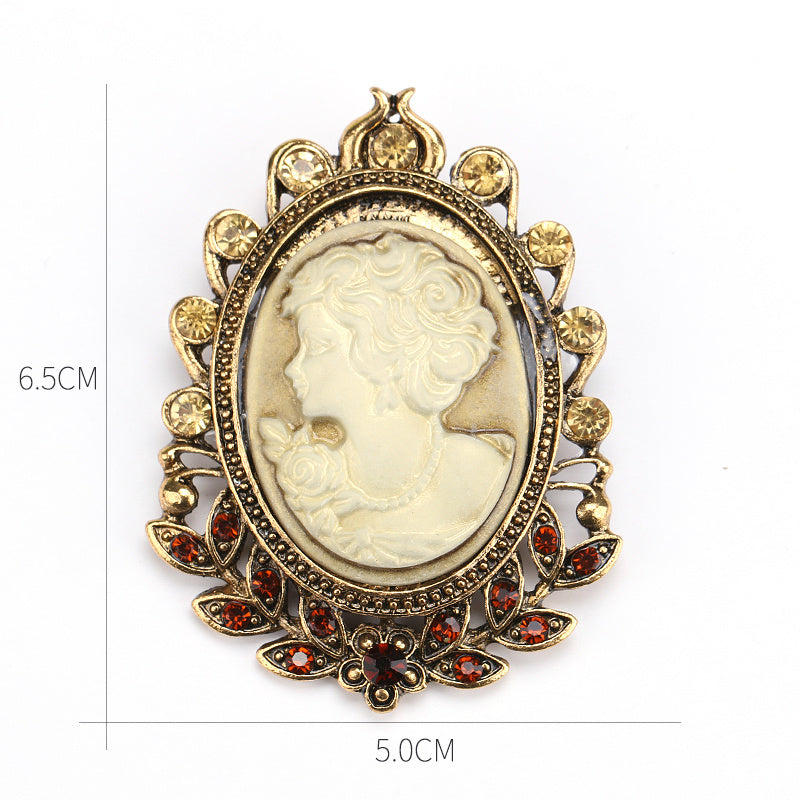 دبوس قصر ريترو دبوس نسائي مضاد للضوء على الموضة الأوروبية والأمريكية صورة رأس جميلة سترة واقية من الرياح شارة دبوس طوق دبوس مشبك