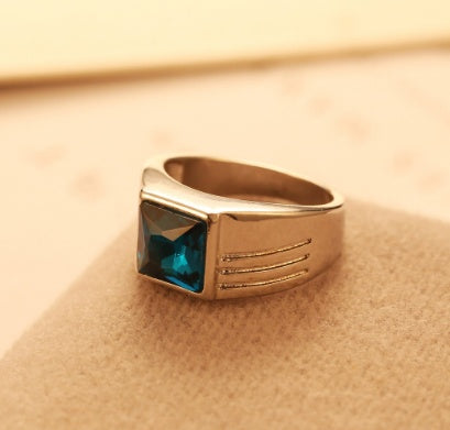 New men's engagement ring wedding ring Europe and the United States domineering sapphire ring