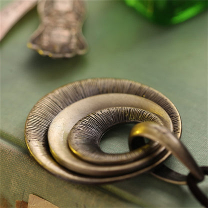 Old fashion necklace