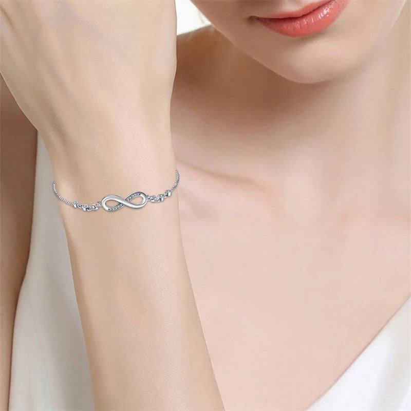 S925 Silver Infinite Loop 8-word Diamond Bracelet