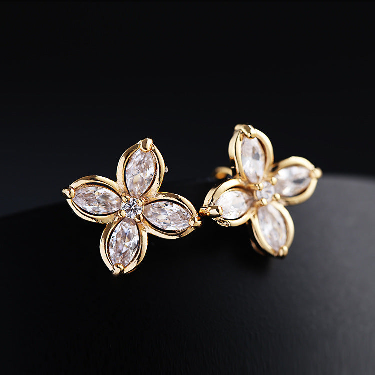 Simple Ladies Clip Earrings Personality Four-leaf Flower