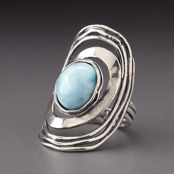 Round Hollow Retro Minority Design Blue Gemstone Ring