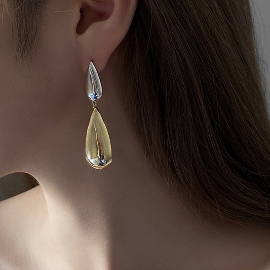 Contrast Color Glossy Water Drop Asymmetric Earrings