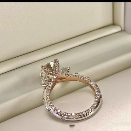 Three-Life Stone Moissanite Women's Ring