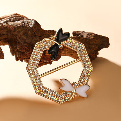 Waist-cinching Accessory Clip For Securing High-end Brooches