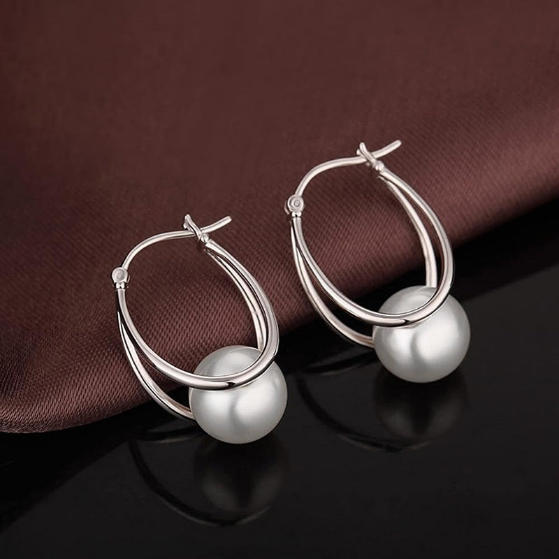 New Fashionable Women's Versatile Charm Earrings