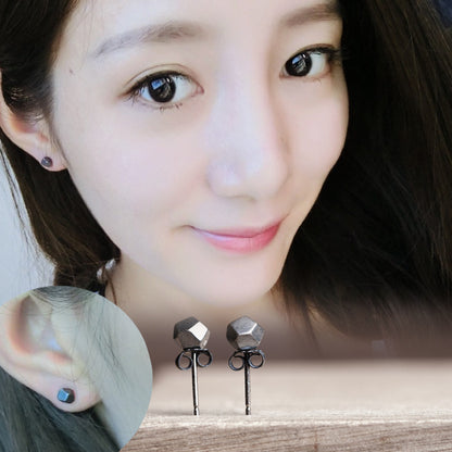 Oxidation Black Fashion Three-dimensional Geometric Earrings