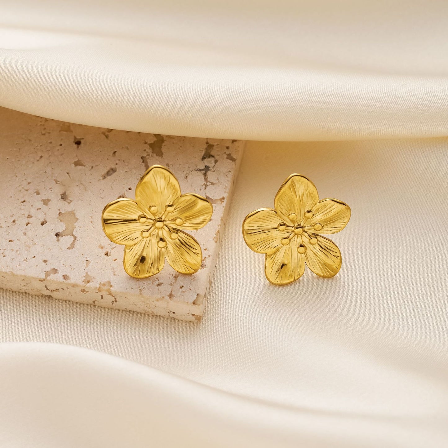 Non-fading Titanium Steel Flower Stud Earrings